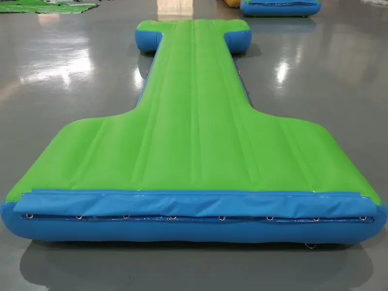 Commercial Balance Beam for Inflatable Water Parks - Image 3