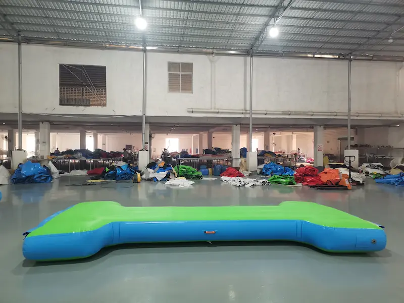 Commercial Balance Beam for Inflatable Water Parks - Image 4